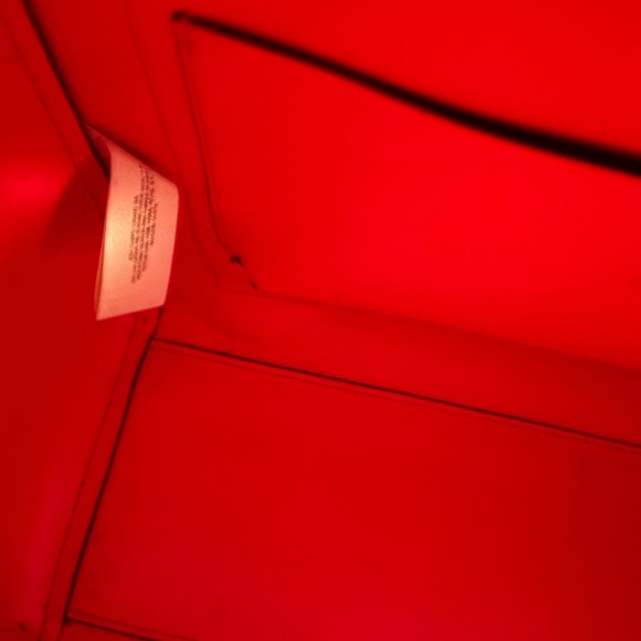 Vintage Kate Spade Annelle Arbour Hill
leather tote. Normal wear sold as is. - Picture 3 of 10